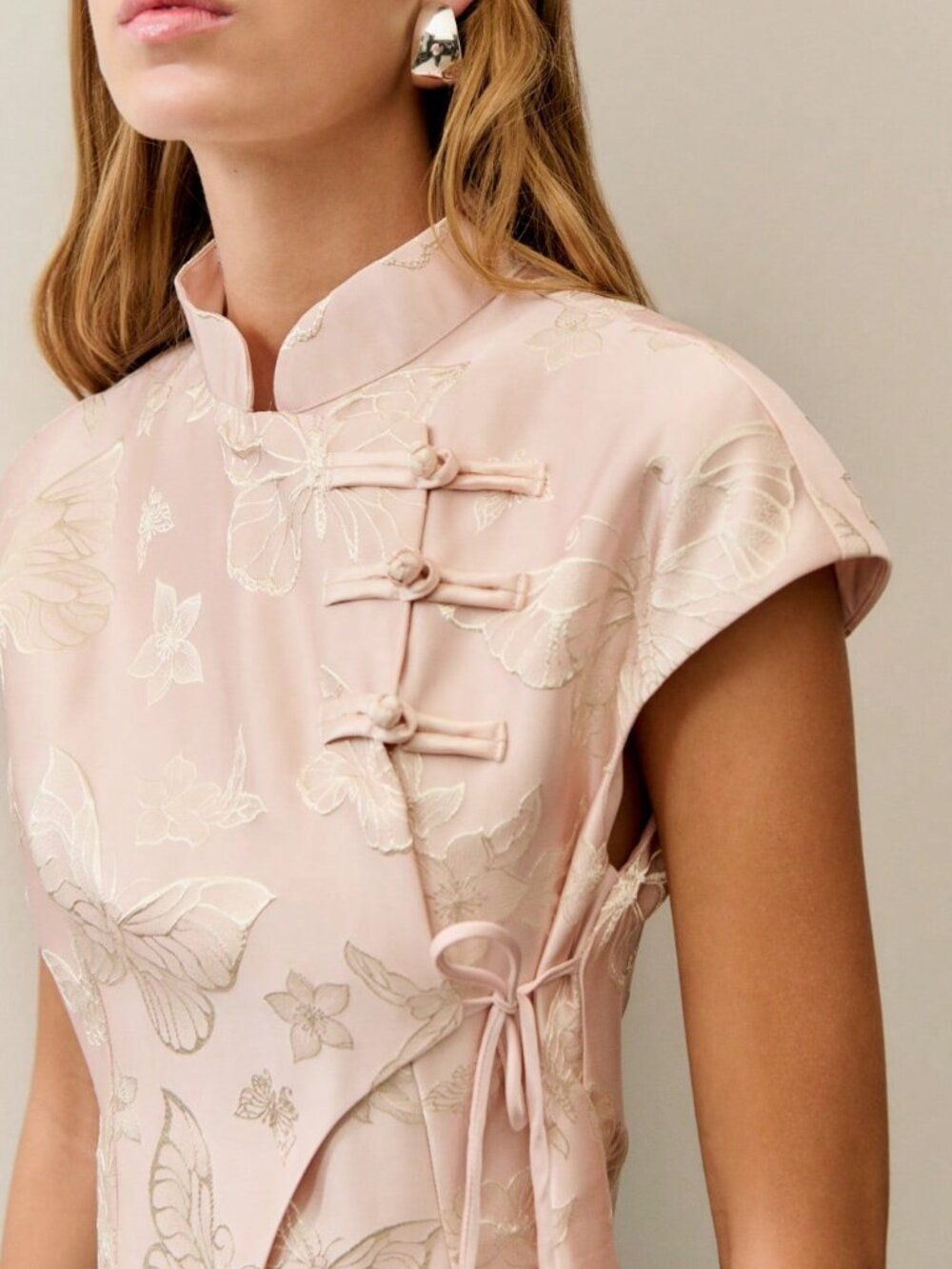 Apricot Casual Women's Chinese-Style Top with Frog Buttons and Stand Collar - Picture 3 of 6